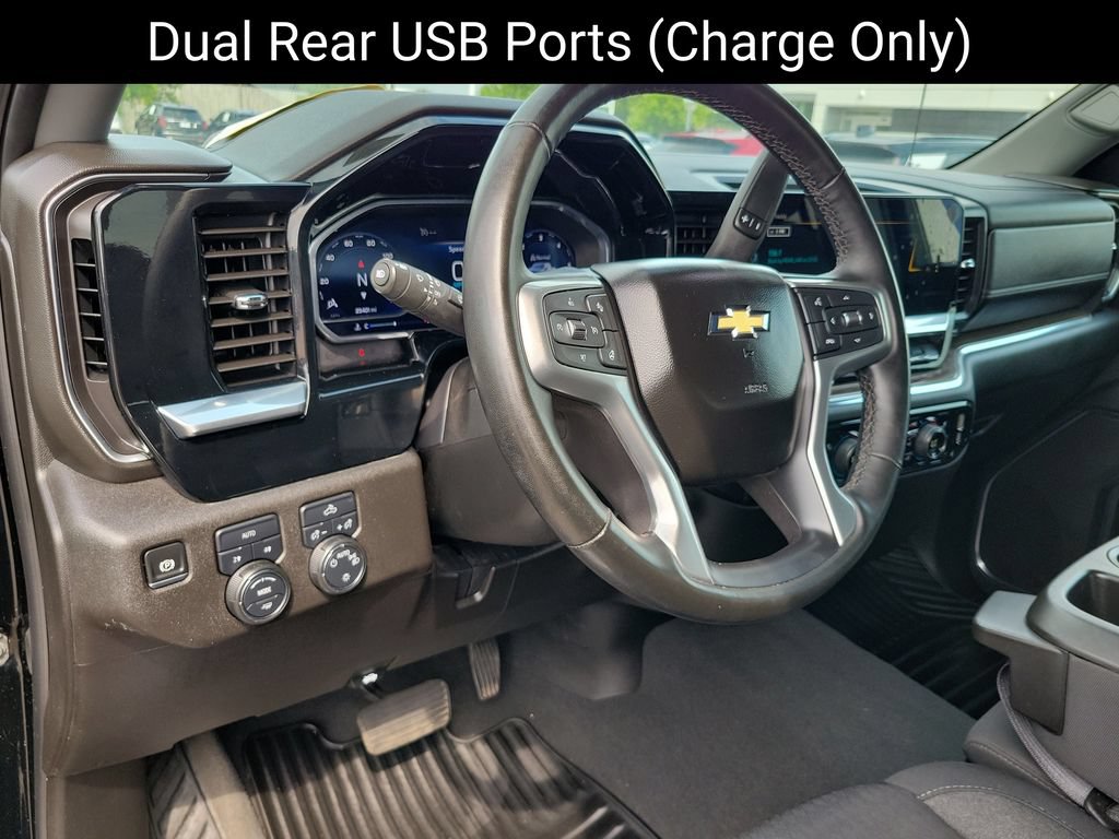 Used 2024 Chevrolet Silverado 1500 LT AWD/4WD image 9