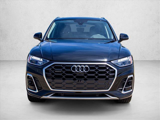 Used 2023 Audi Q5 2.0T Premium Plus w/ Premium Plus Package AWD/4WD image 2