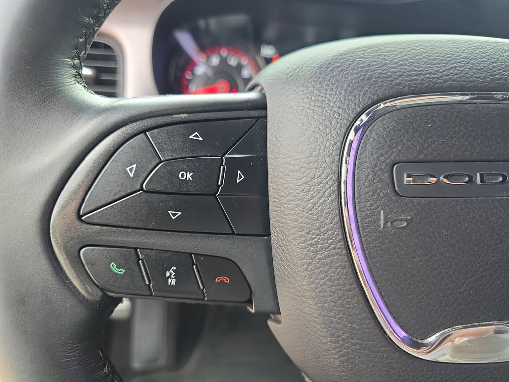 Used 2018 Dodge Charger SXT w/ Blacktop Package RWD image 17