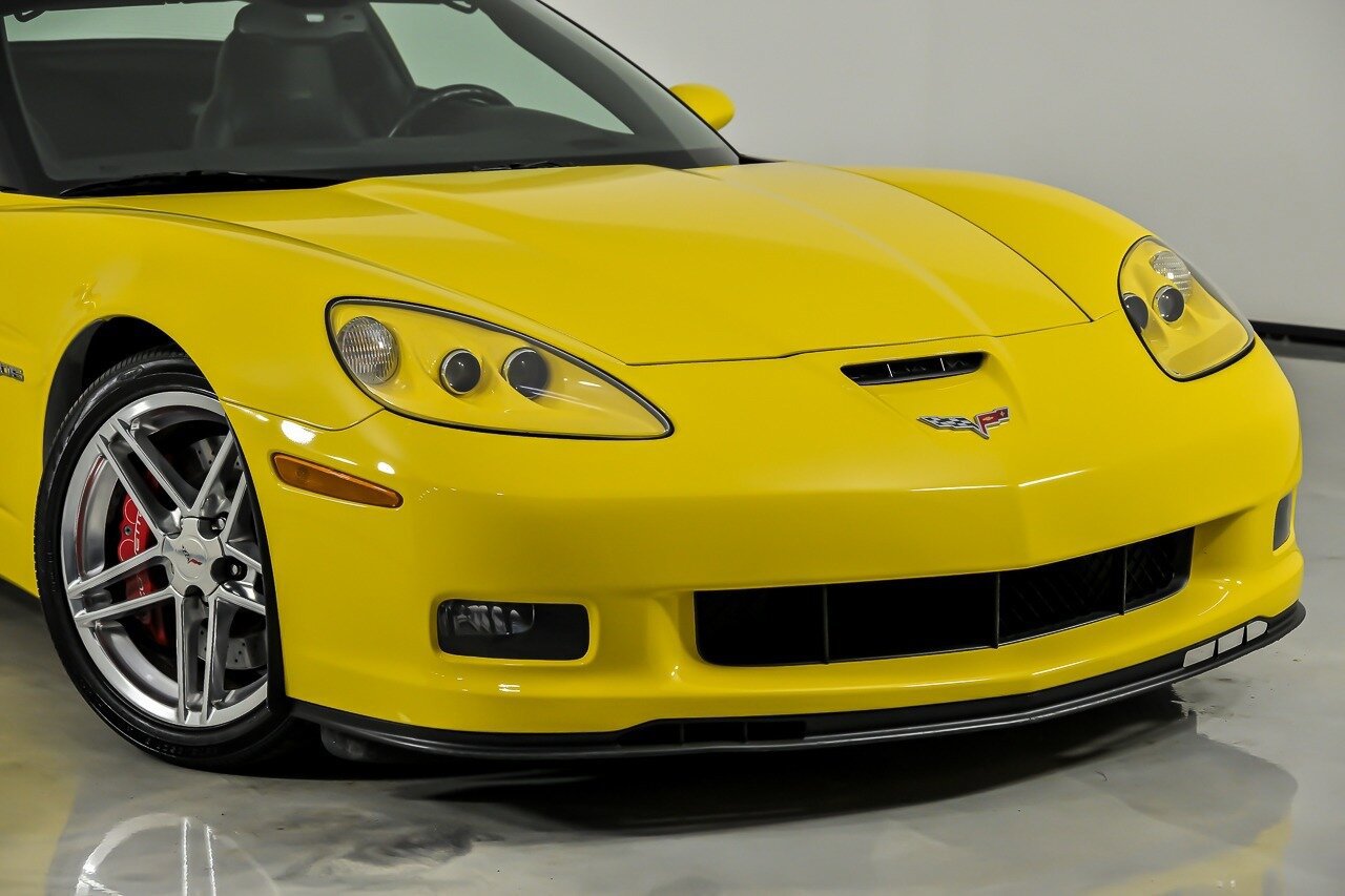 Used 2006 Chevrolet Corvette Z06 w/ Preferred Equipment Group image 3