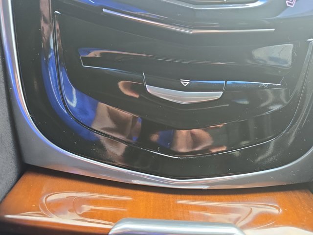 Used 2018 Cadillac Escalade ESV Premium Luxury image 44