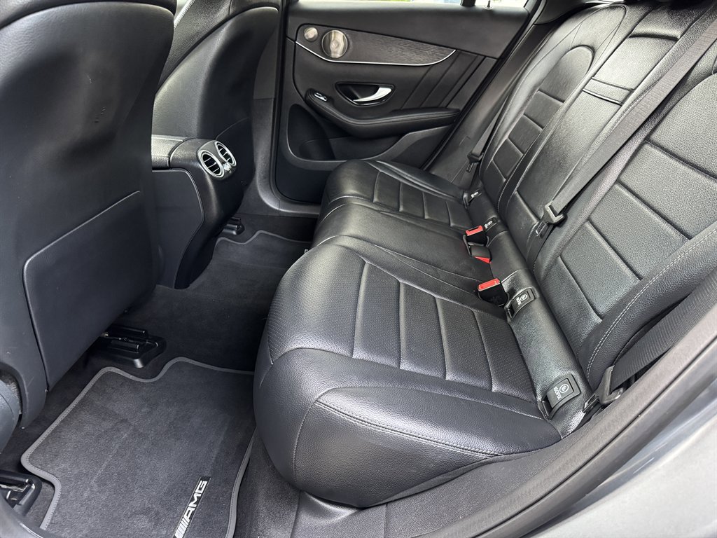 Used 2021 Mercedes-Benz GLC 300 4MATIC w/ AMG Line image 47
