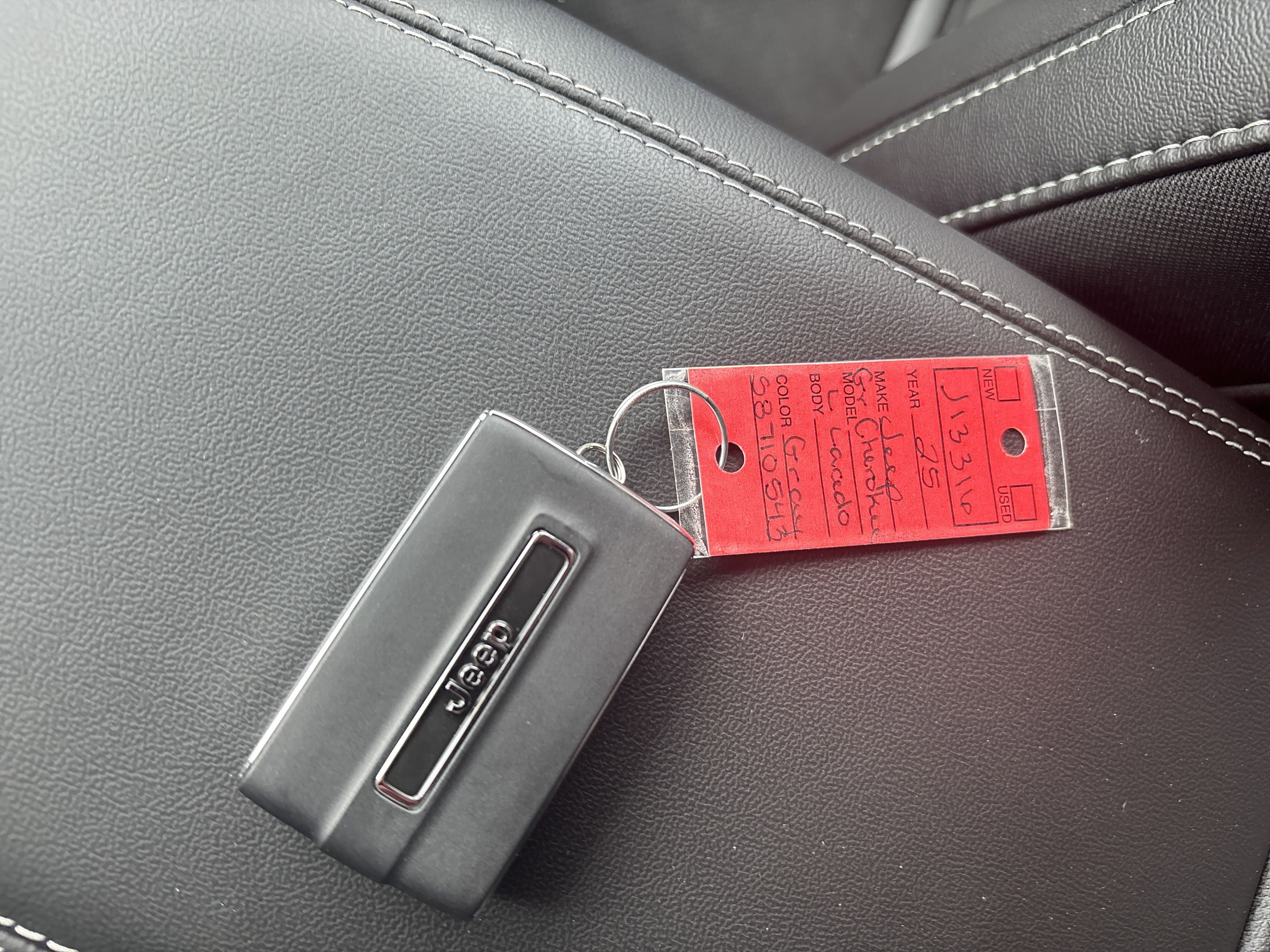 New 2025 Jeep Grand Cherokee L Altitude image 30