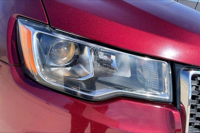 Used 2019 Jeep Grand Cherokee Laredo image 35