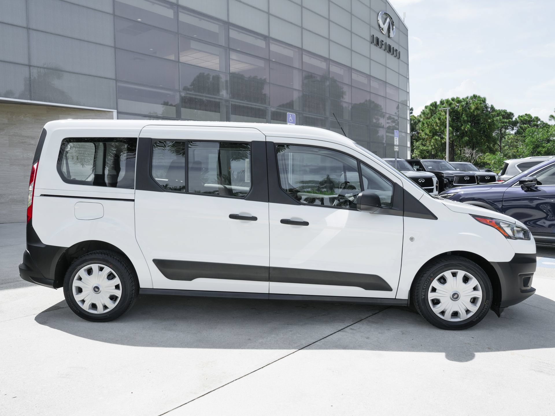 Used 2023 Ford Transit Connect XL FWD image 26
