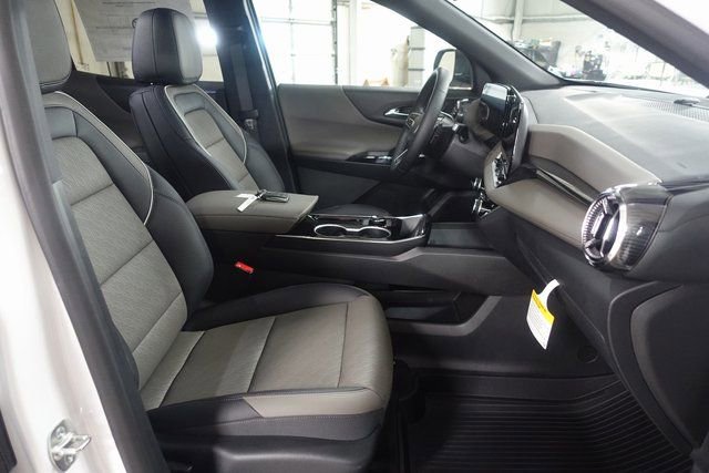 New 2026 Chevrolet Equinox LT w/ Convenience Package II image 25