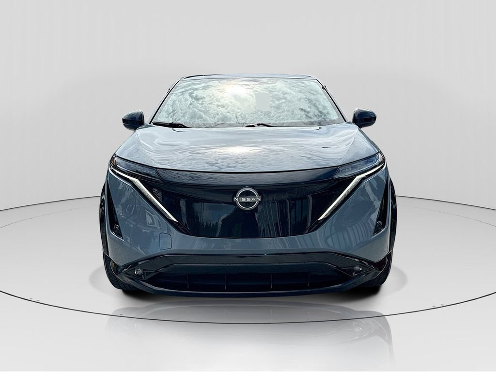 Used 2024 Nissan Ariya AWD image 2