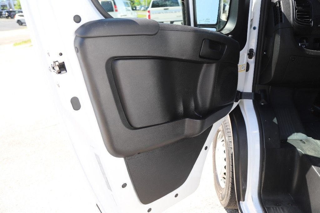 Used 2026 RAM ProMaster 2500 w/ Convenience Group FWD image 21