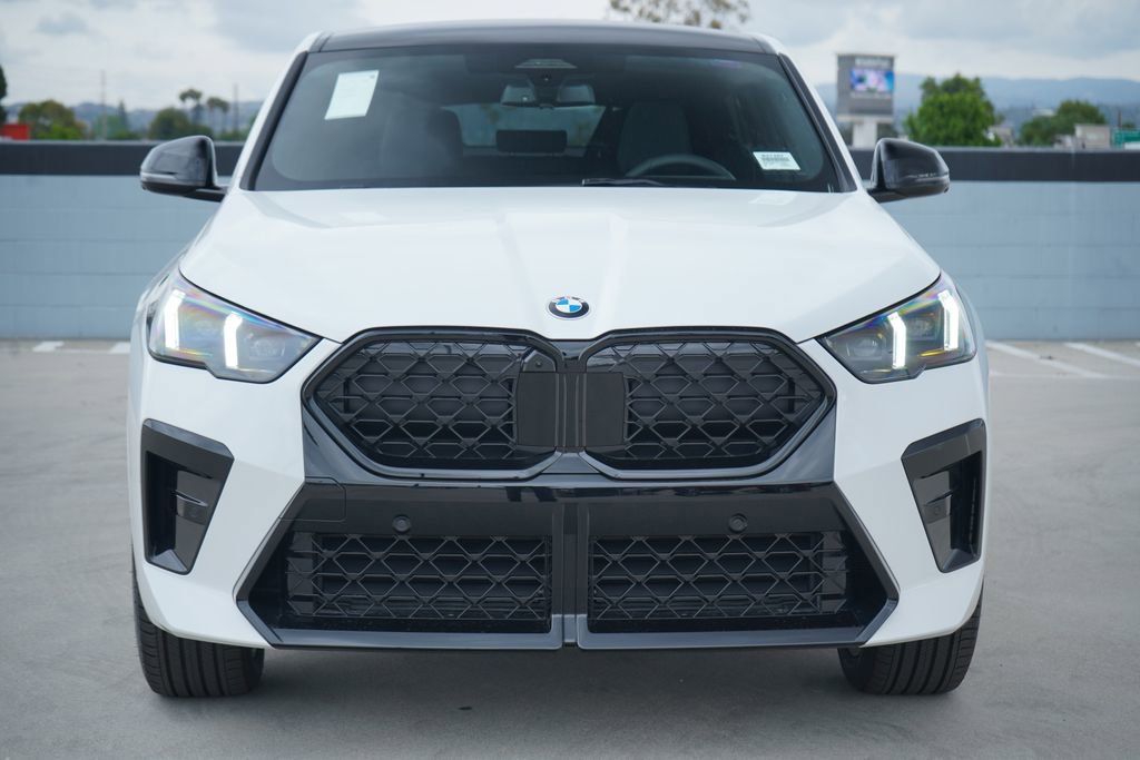 New 2026 BMW X2 xDrive28i w/ Technology Package image 2