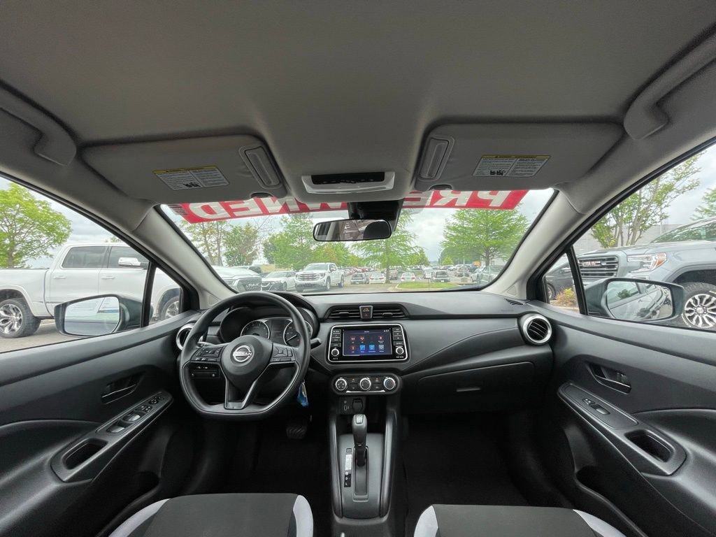 Used 2025 Nissan Versa S FWD image 24