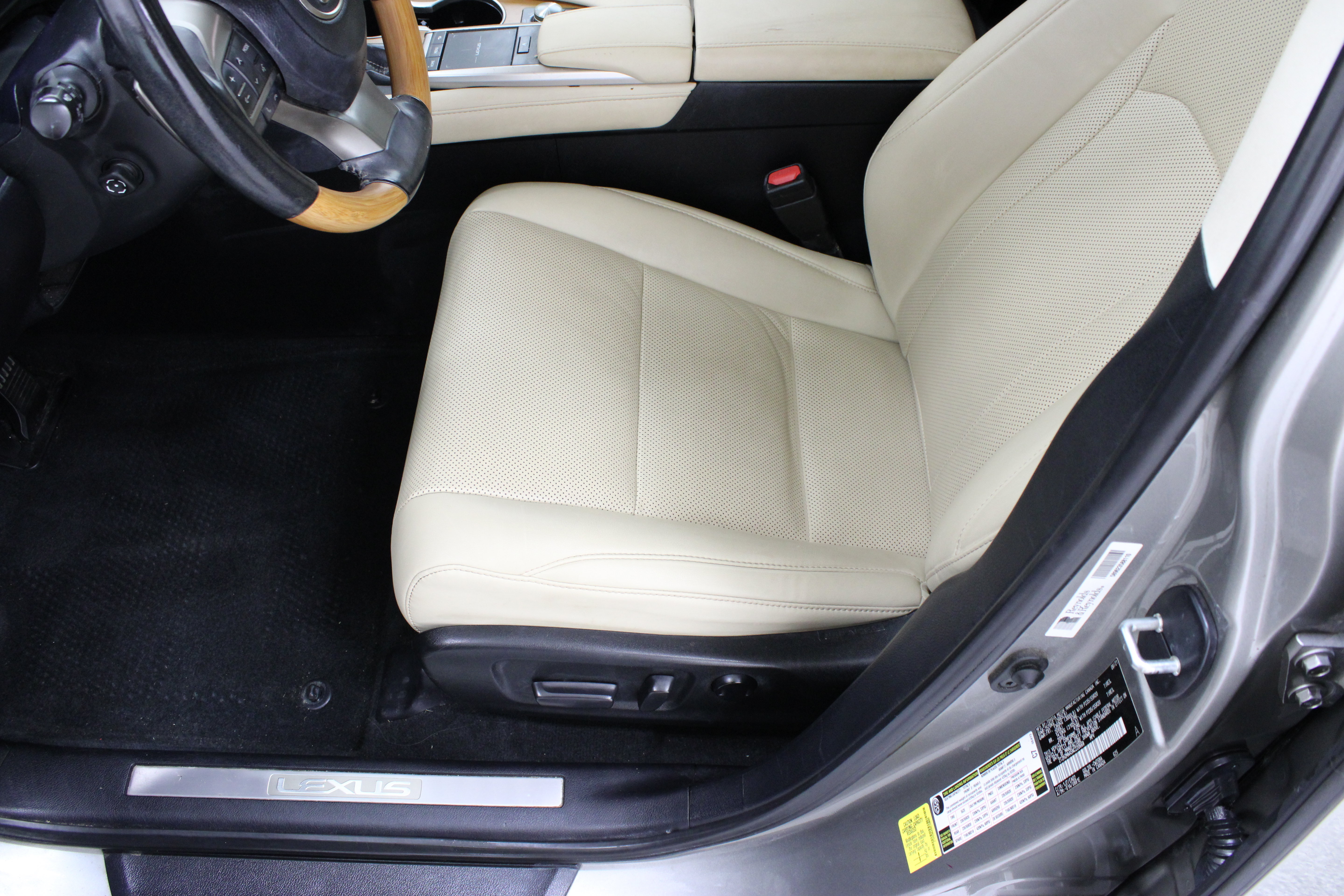 Used 2022 Lexus RX 350 FWD w/ Premium Package image 15