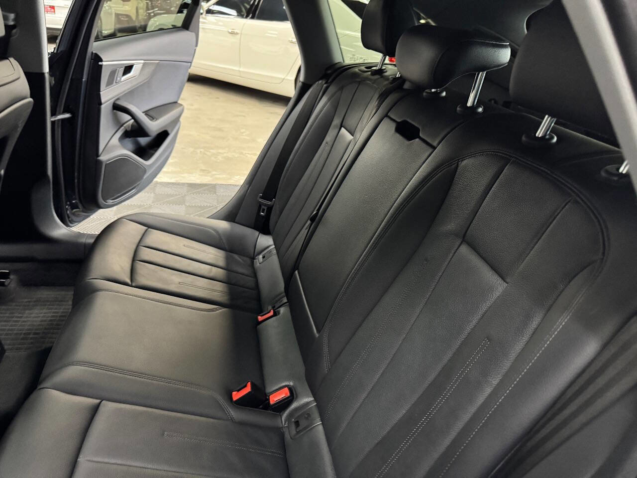 Used 2018 Audi A4 2.0T allroad Premium image 43