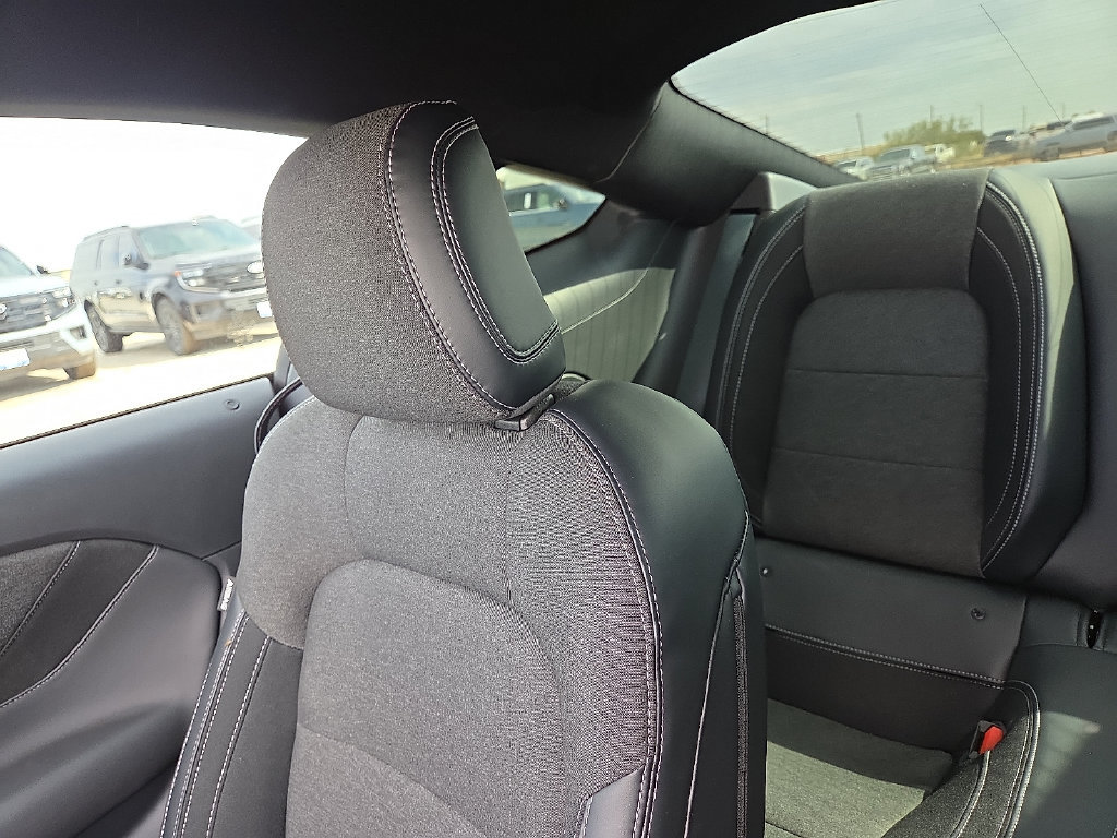 Used 2026 Ford Mustang Coupe RWD image 28