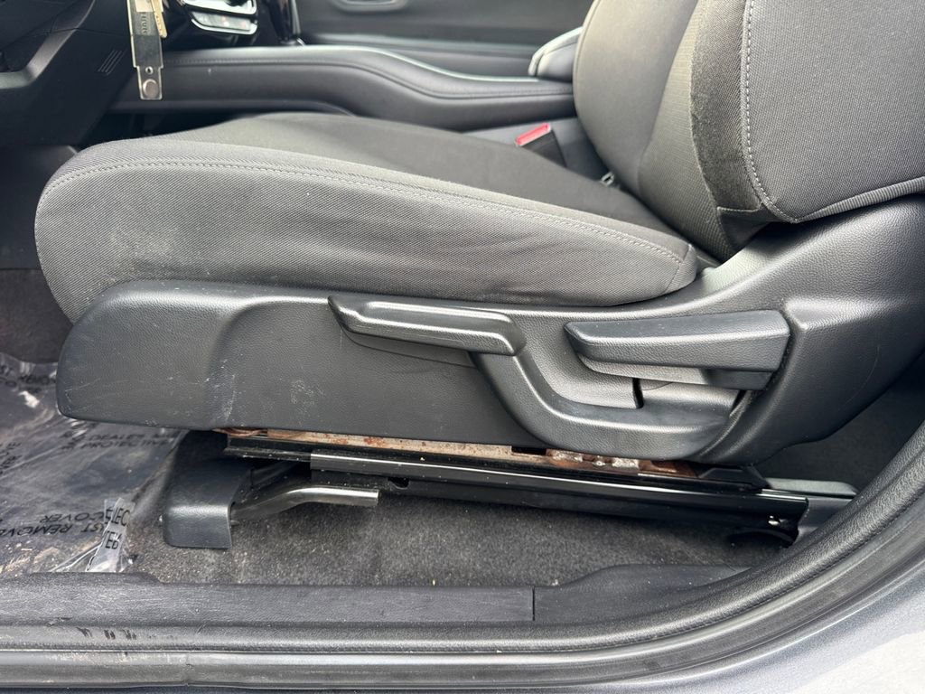 Used 2019 Honda HR-V Sport image 25