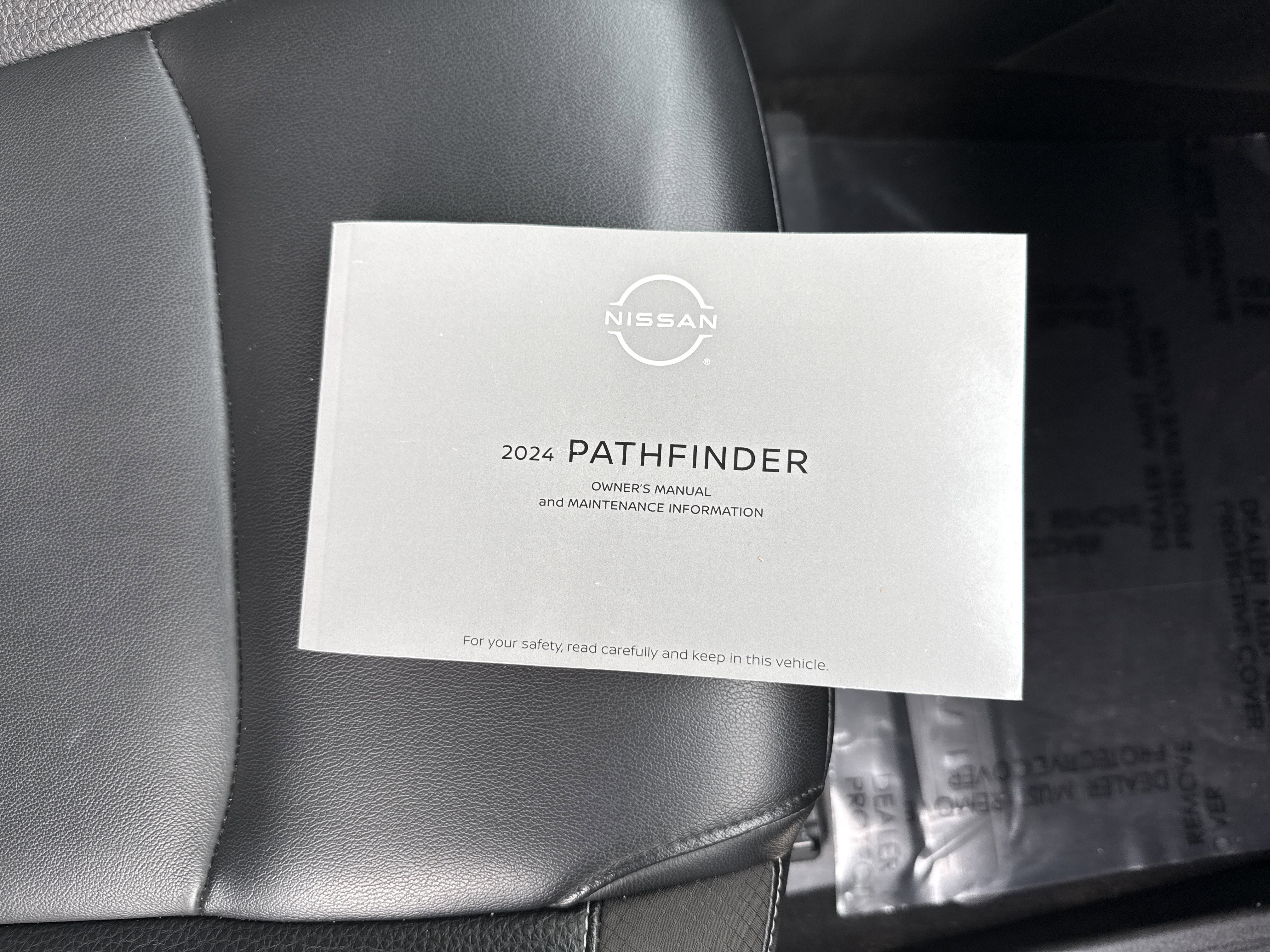 Used 2024 Nissan Pathfinder SL image 34