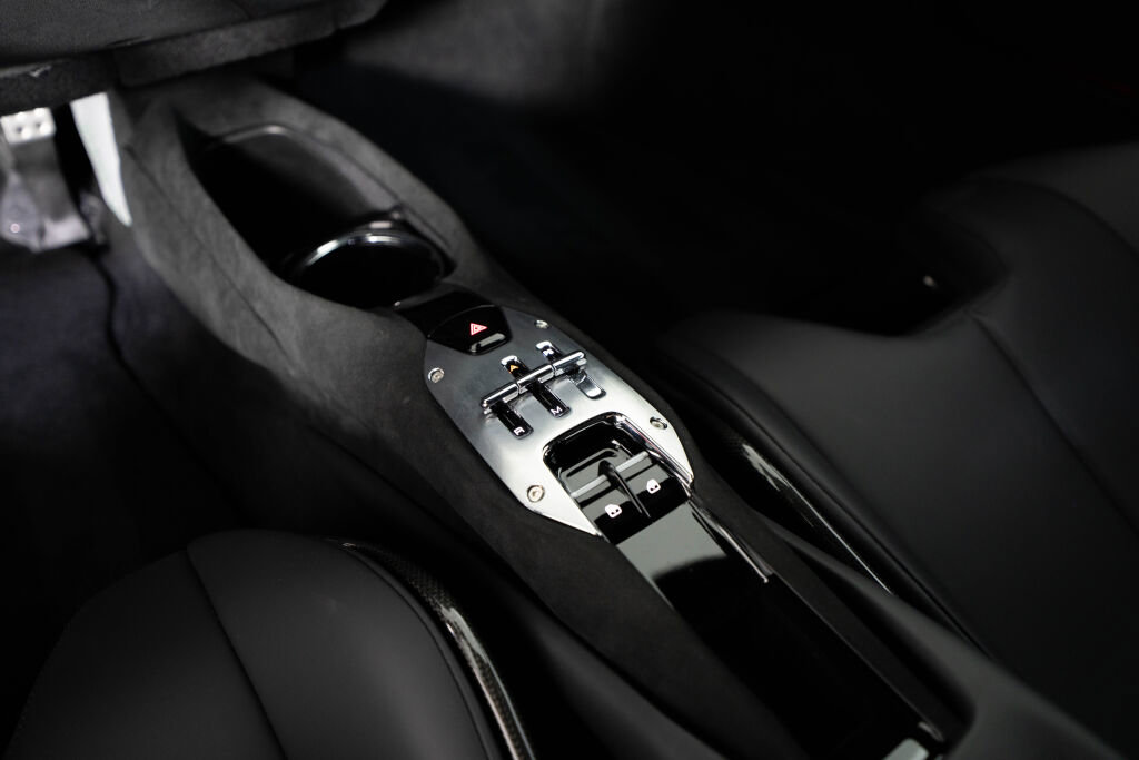 Used 2024 Ferrari 296 GTB image 40