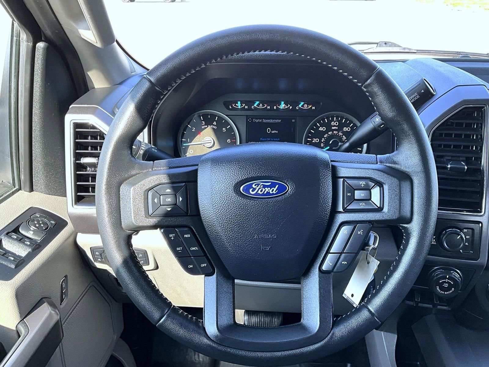 Used 2020 Ford F150 XLT w/ Equipment Group 302A Luxury AWD/4WD image 11