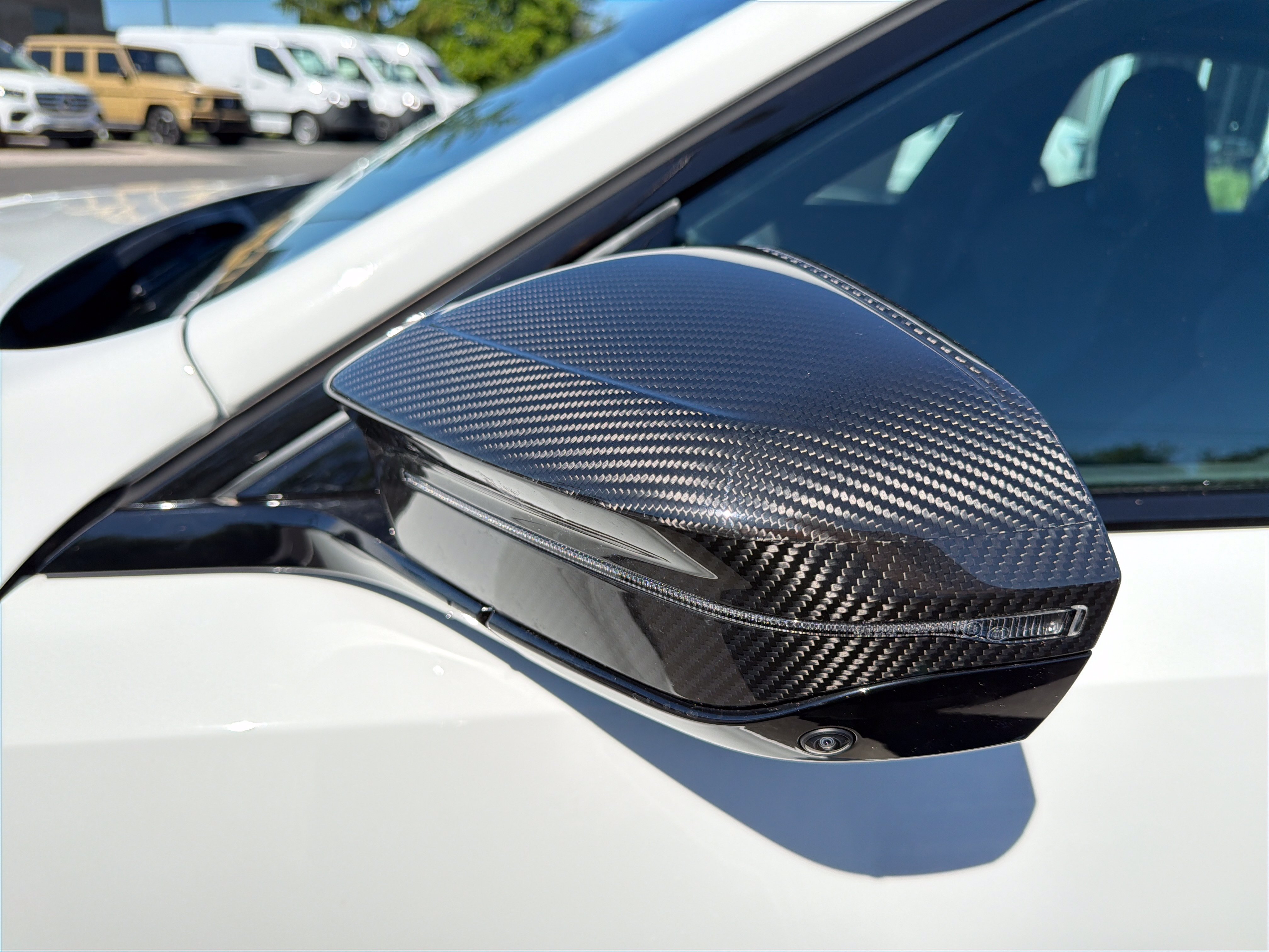 Used 2025 BMW M5 w/ Carbon Package AWD/4WD image 8