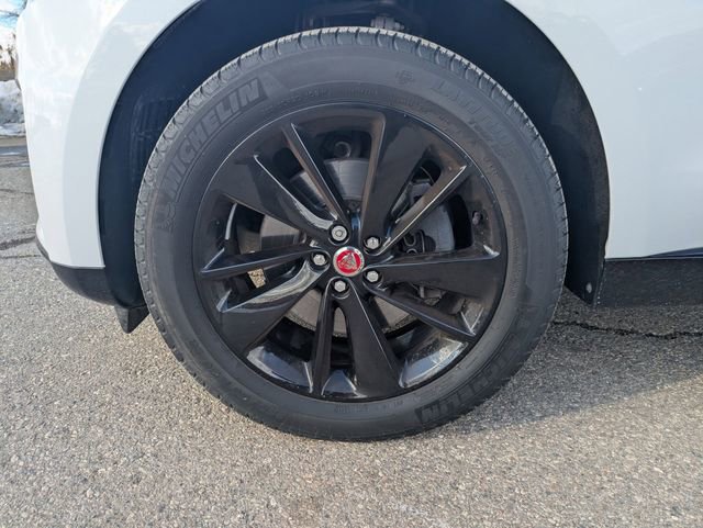 Used 2022 Jaguar F-PACE S image 21