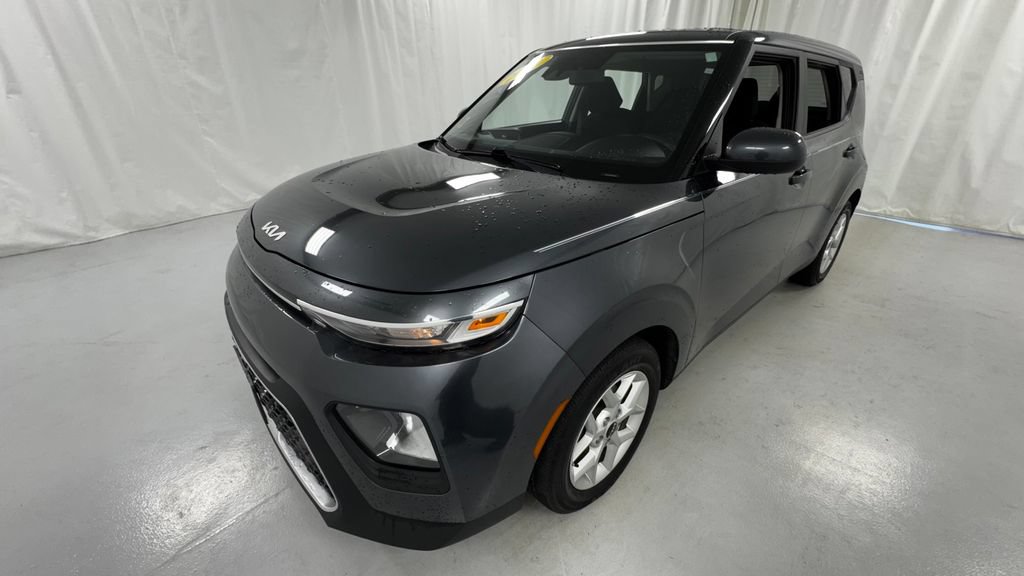 Used 2022 Kia Soul LX w/ Technology Package FWD image 8