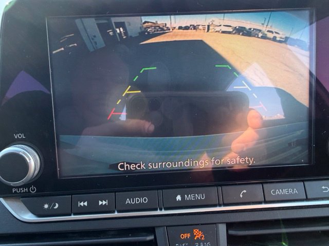 Used 2025 Nissan Altima 2.5 SV FWD image 2