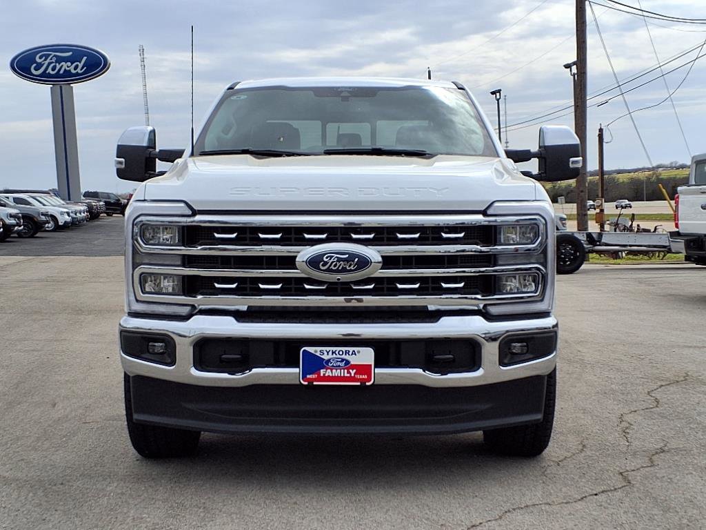 New 2025 Ford F250 Lariat w/ Chrome Package image 2