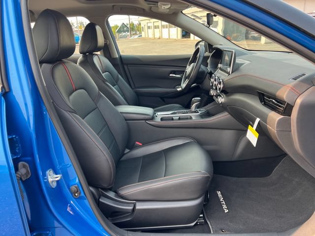 Used 2022 Nissan Sentra SR w/ SR Premium Package FWD image 9