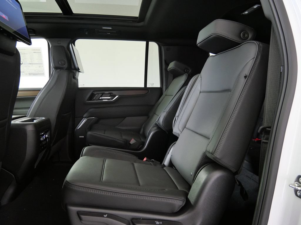 New 2026 GMC Yukon XL Denali w/ Denali Reserve Package AWD/4WD image 13