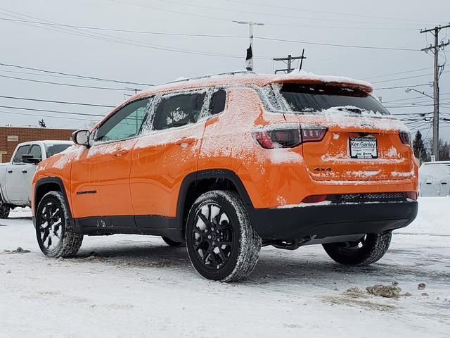 New 2026 Jeep Compass Latitude image 3