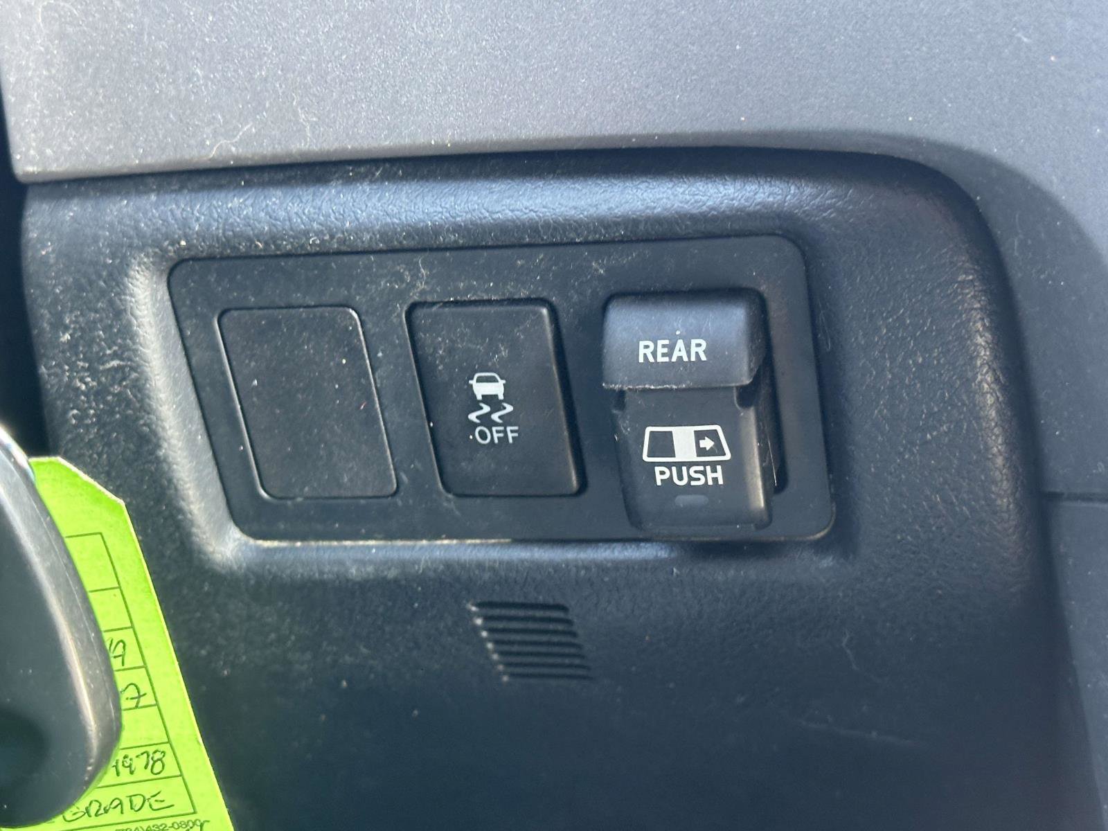 Used 2012 Toyota Tundra 4x4 Double Cab w/ TRD Off-Road Pkg image 29