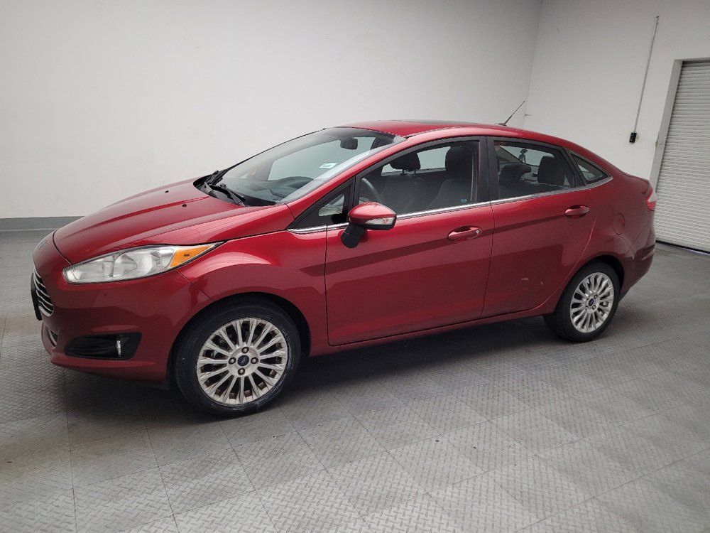 Used 2015 Ford Fiesta Titanium FWD image 2