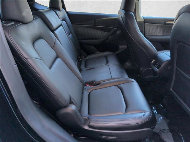 Used 2023 Tesla Model Y Long Range AWD/4WD image 23