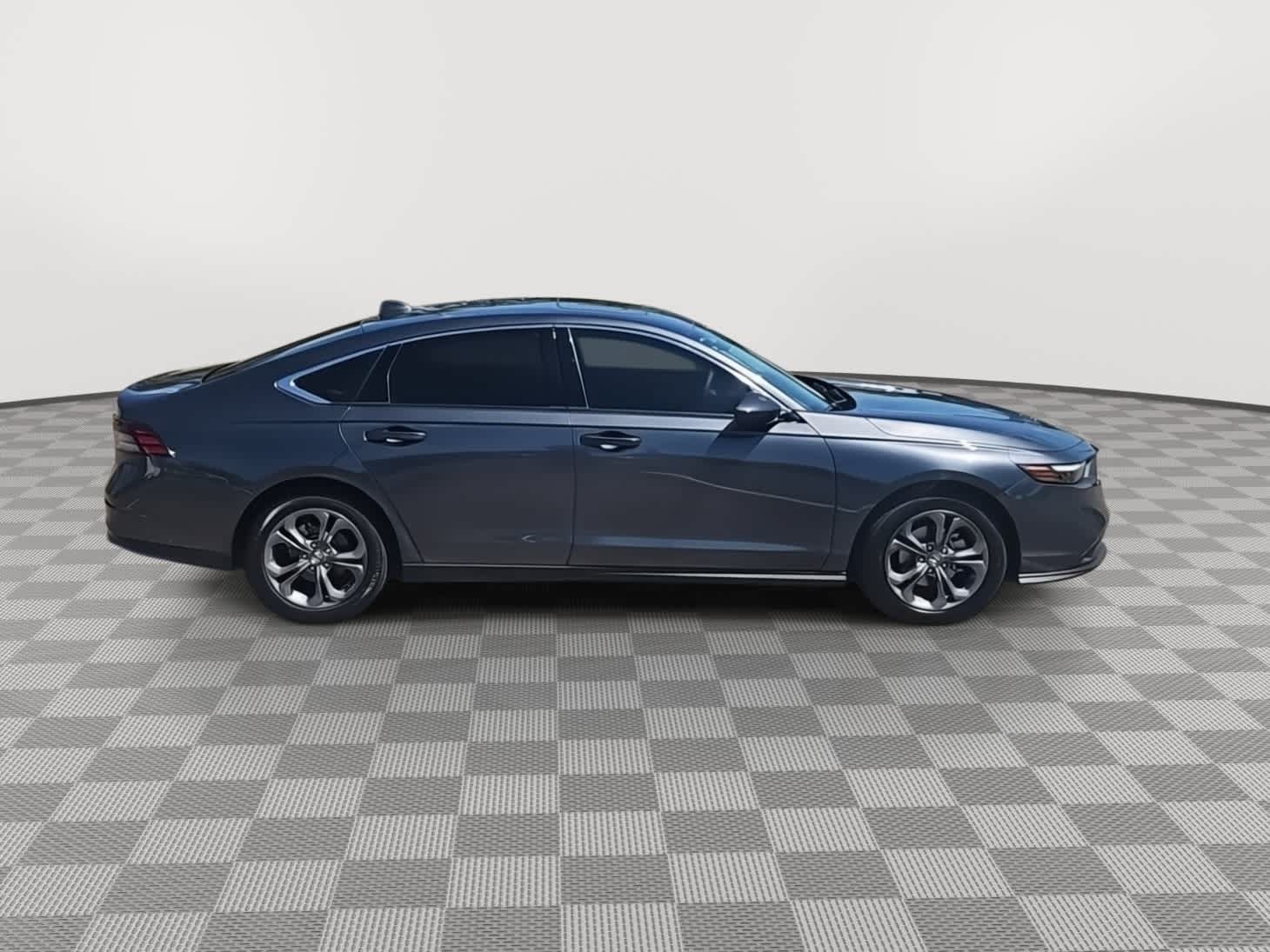 Used 2024 Honda Accord EX image 9