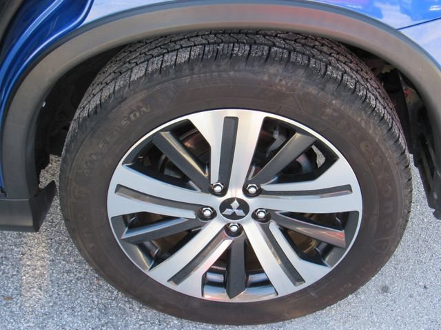 Used 2020 Mitsubishi Outlander Sport SE AWD/4WD image 14