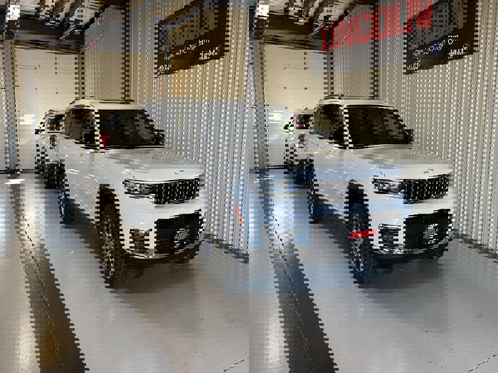 New 2025 Jeep Grand Cherokee L Limited image 6