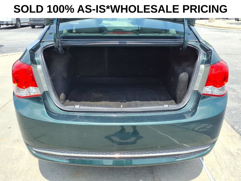 Used 2014 Chevrolet Cruze LT w/ RS Package FWD image 9