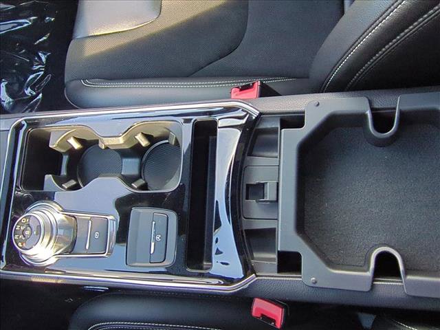 Used 2020 Ford Edge ST w/ Cold Weather Package image 15