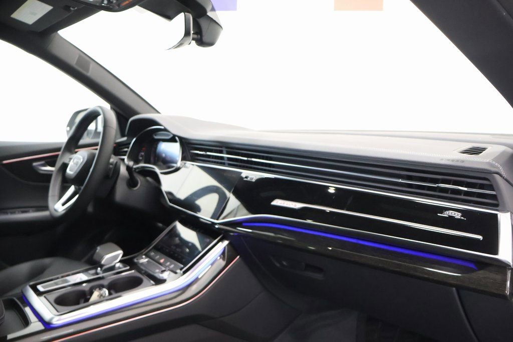 New 2026 Audi Q8 Premium image 23