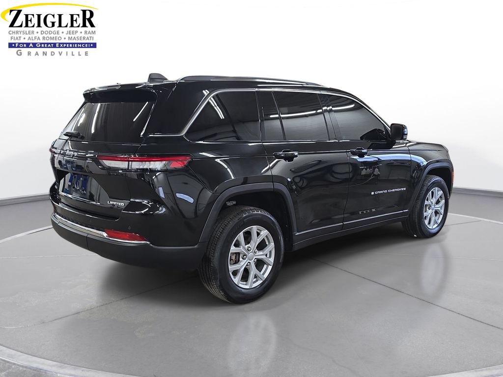 Certified 2023 Jeep Grand Cherokee Limited AWD/4WD image 5