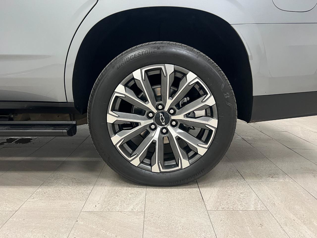 Used 2025 Chevrolet Tahoe High Country AWD/4WD image 78