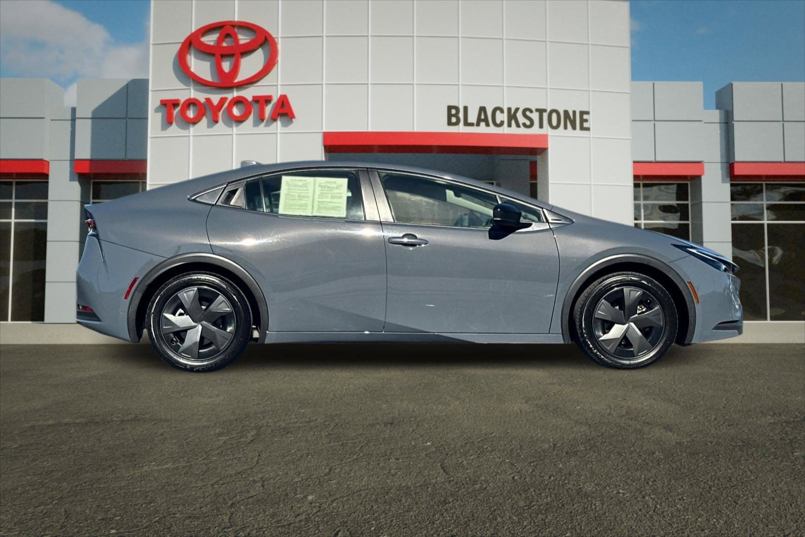 Certified 2024 Toyota Prius LE FWD image 2