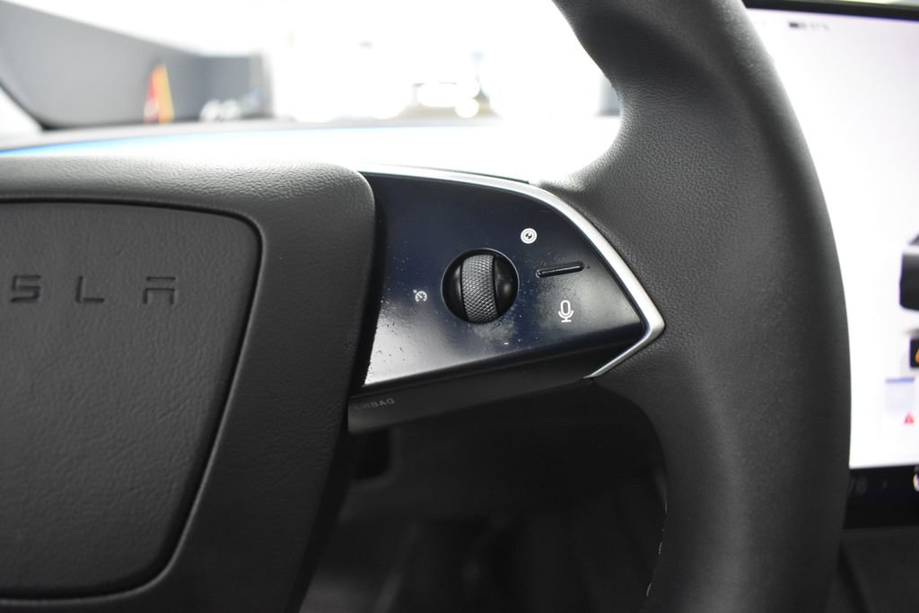 Used 2026 Tesla Model Y Long Range image 28