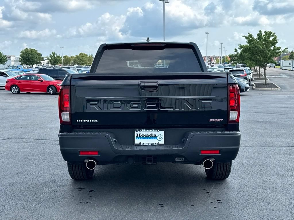 Used 2025 Honda Ridgeline Sport image 6