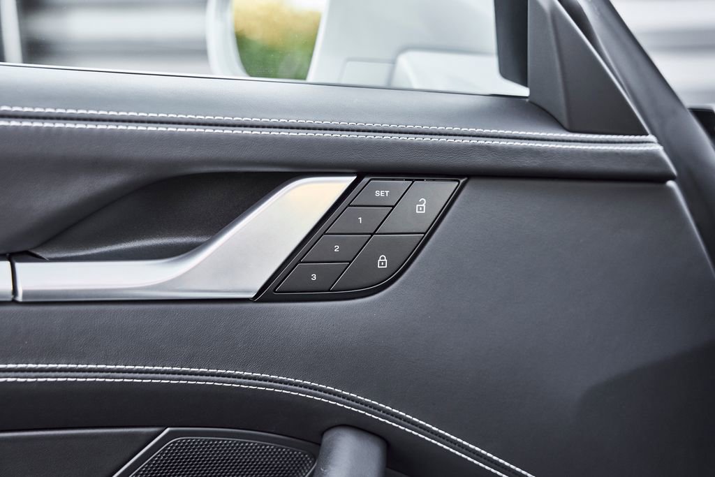 Used 2023 Porsche 911 Turbo S image 30