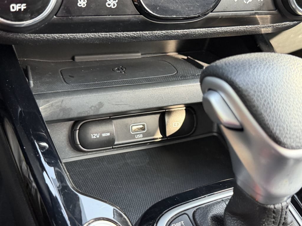 Certified 2022 Kia Soul S FWD image 24