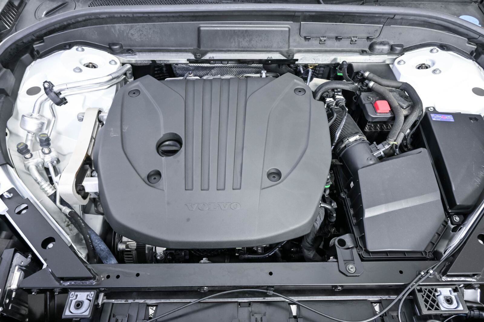 Certified 2023 Volvo XC60 B5 Ultimate FWD image 36