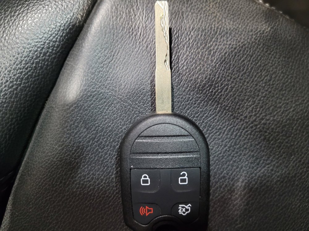 Used 2018 Ford Escape SEL image 32