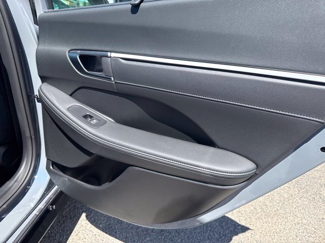 New 2026 Hyundai Sonata Limited FWD image 11