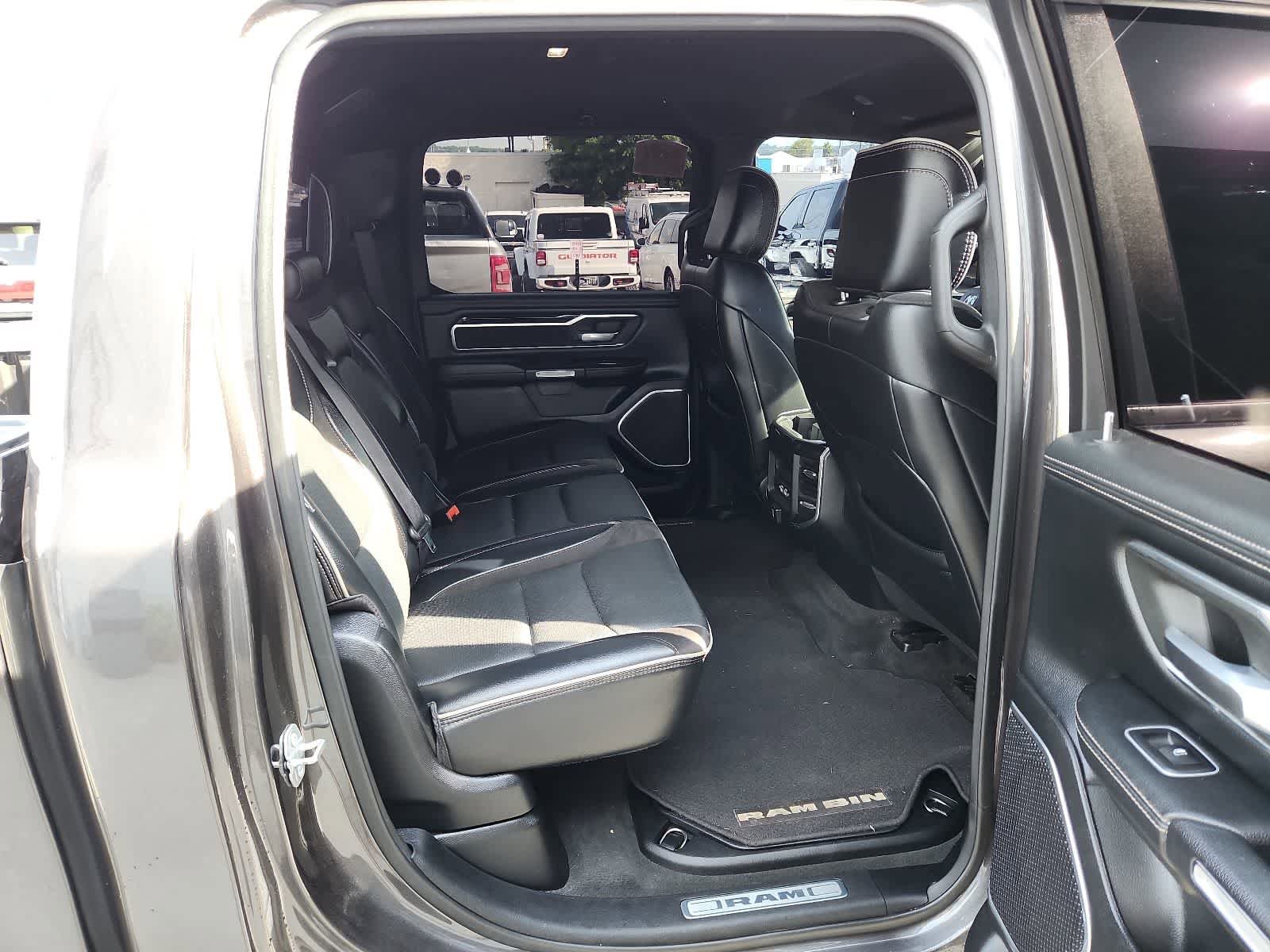 Used 2021 RAM 1500 Laramie w/ Sport Appearance Package AWD/4WD image 23