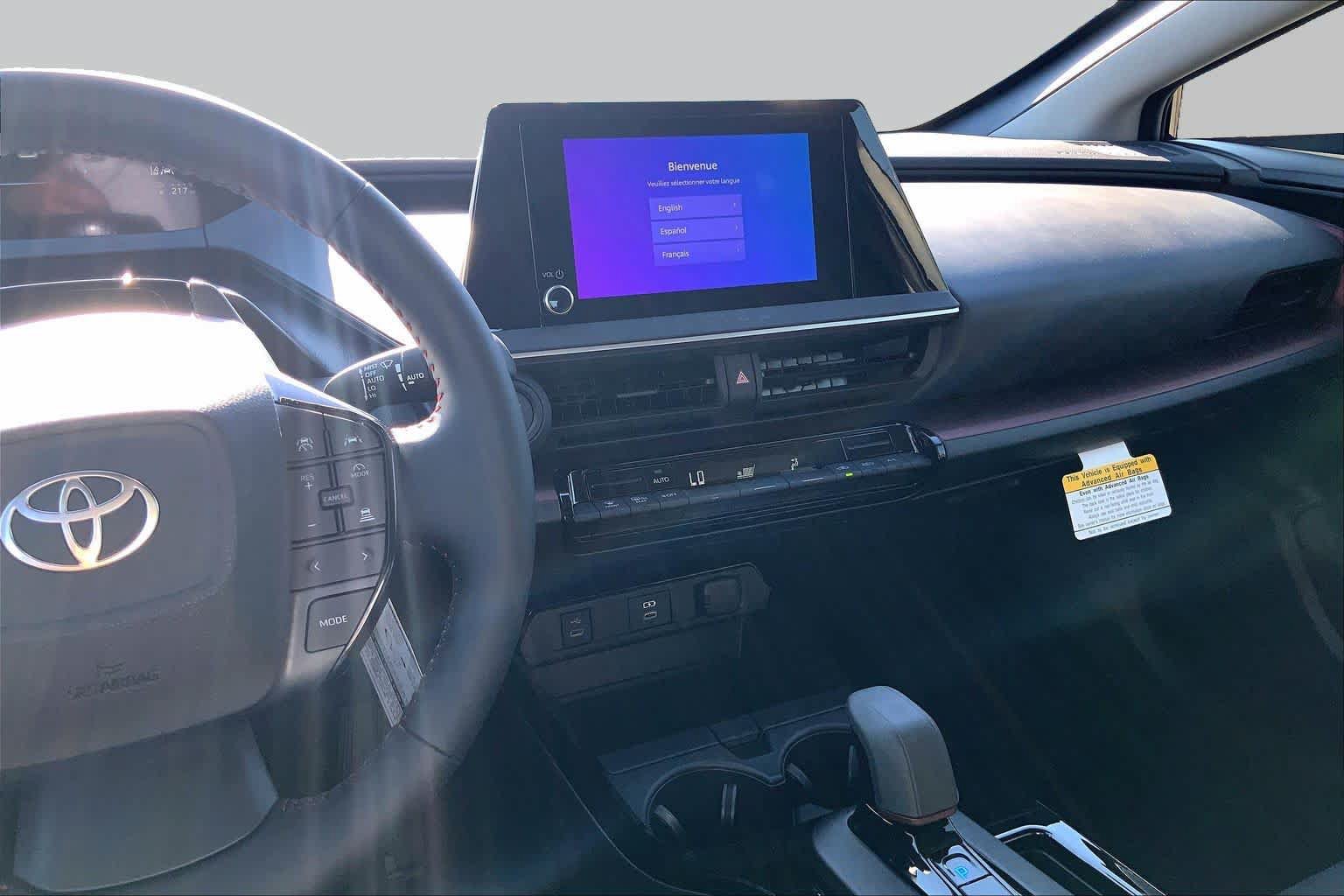 New 2026 Toyota Prius Plug-In Hybrid FWD image 6